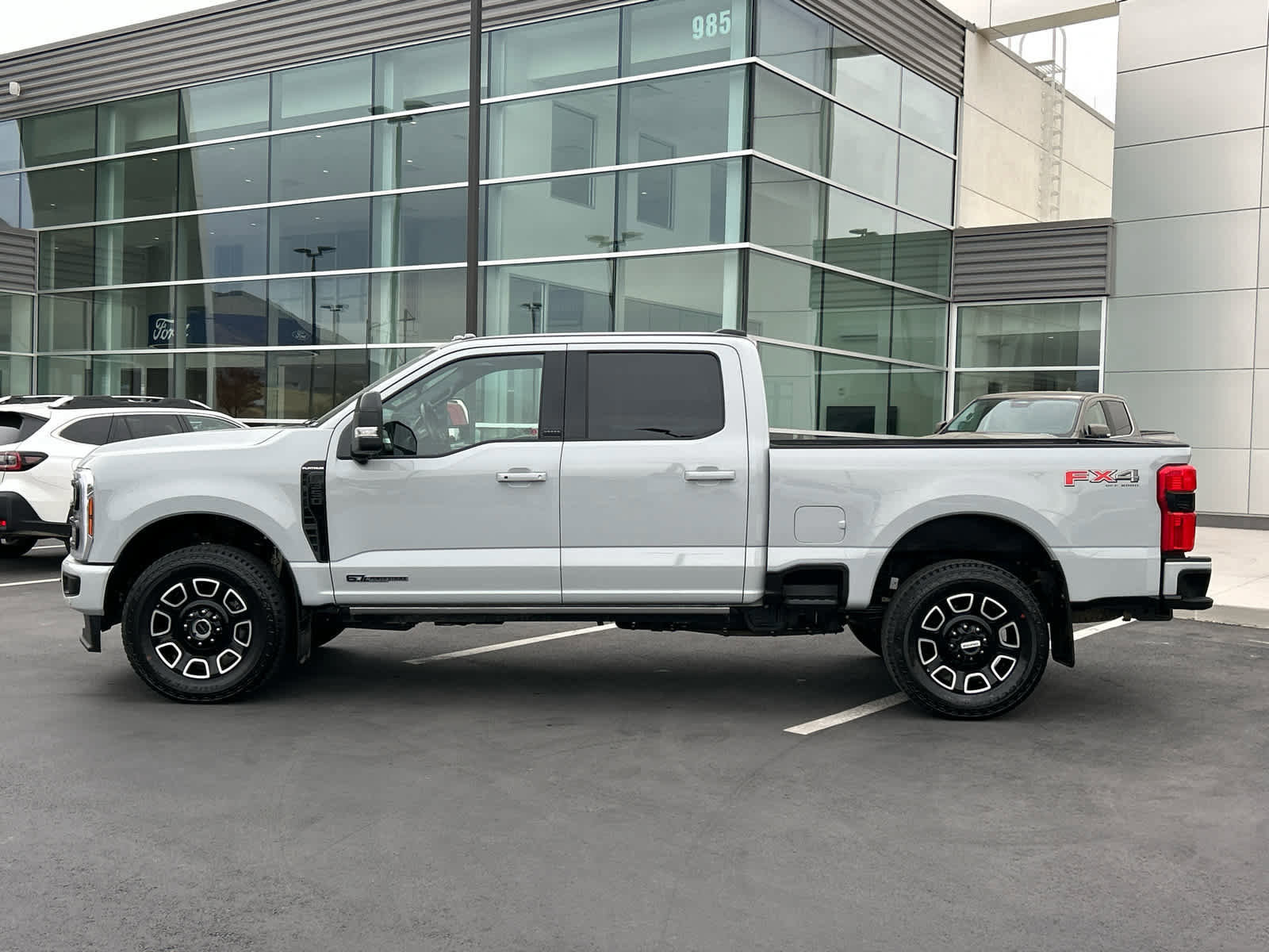 Certified 2025 Ford F350 Platinum w/ FX4 Off-Road Package image 4