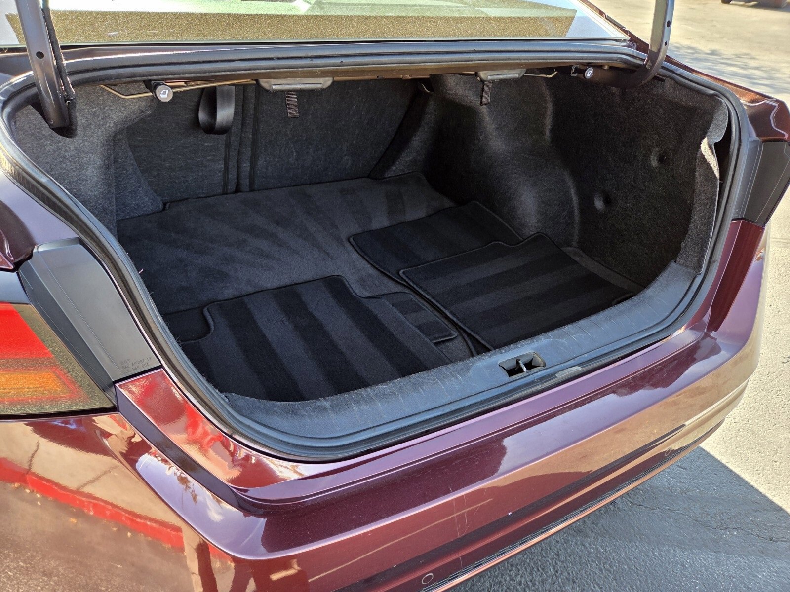 Used 2024 Nissan Altima 2.5 SV image 13