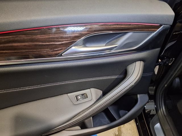 Used 2019 BMW 530e RWD image 22