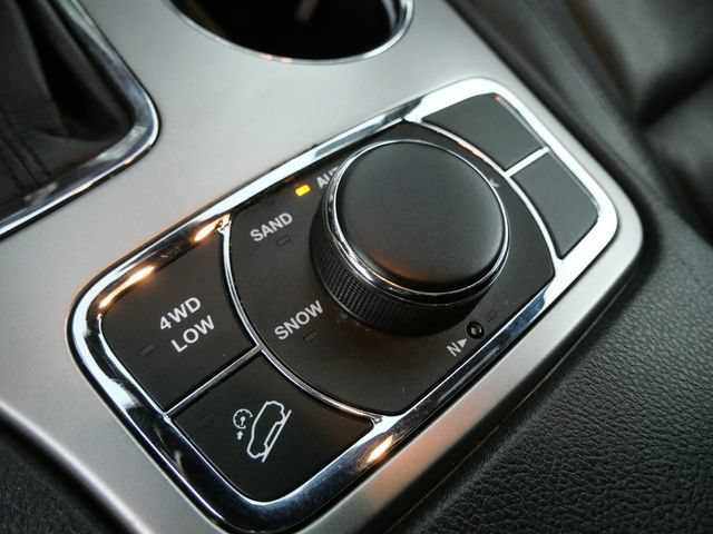 Used 2018 Jeep Grand Cherokee Limited w/ Trailer Tow Group IV AWD/4WD image 23