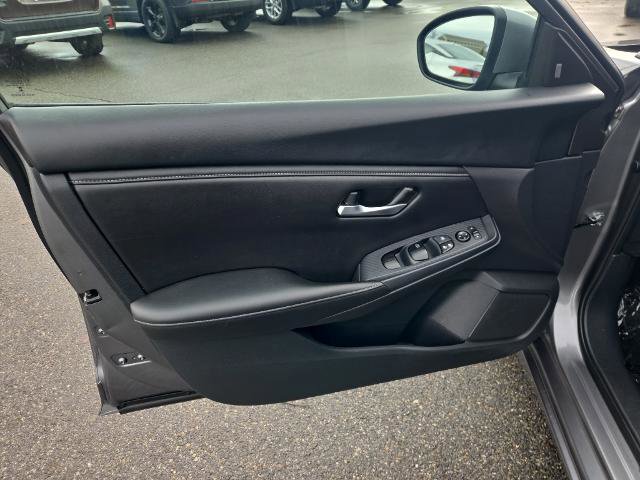 Used 2023 Nissan Sentra SV FWD image 15