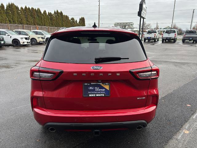 Certified 2025 Ford Escape ST-Line Elite w/ Class II Trailer Tow Package image 2