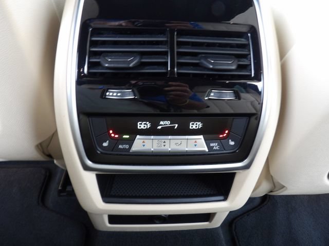 Used 2019 BMW X5 xDrive40i w/ Premium Package 2 AWD/4WD image 22
