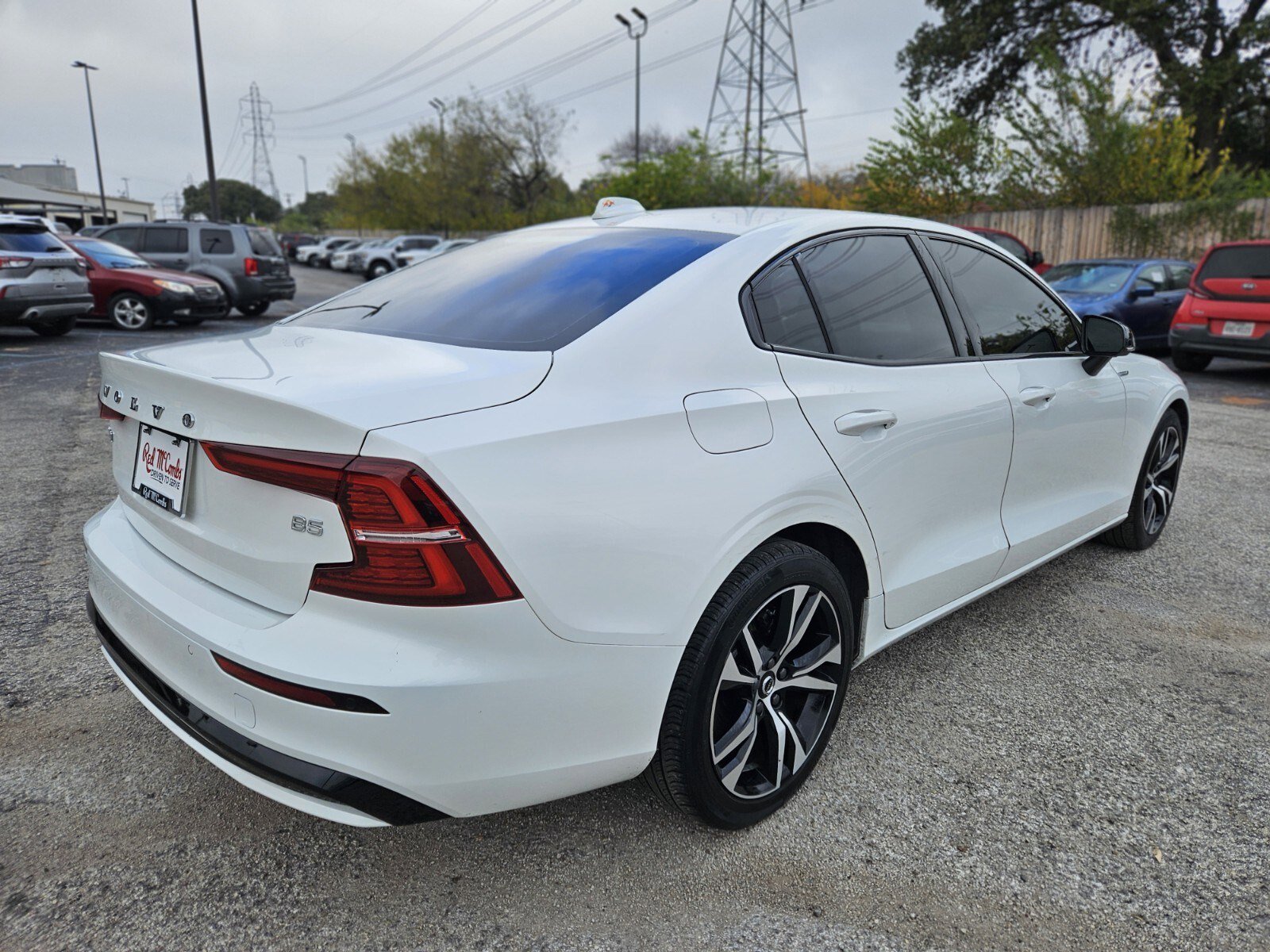 Used 2024 Volvo S60 B5 Core image 4