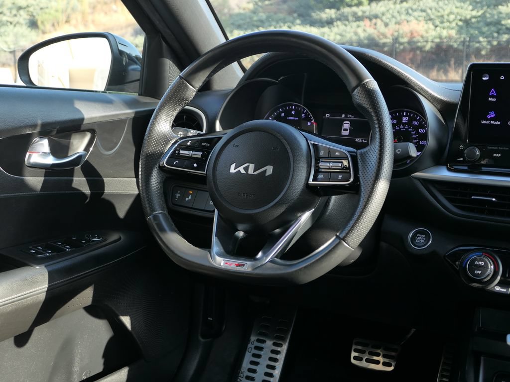 Used 2024 Kia Forte GT-Line w/ GT-Line Premium Package FWD image 27