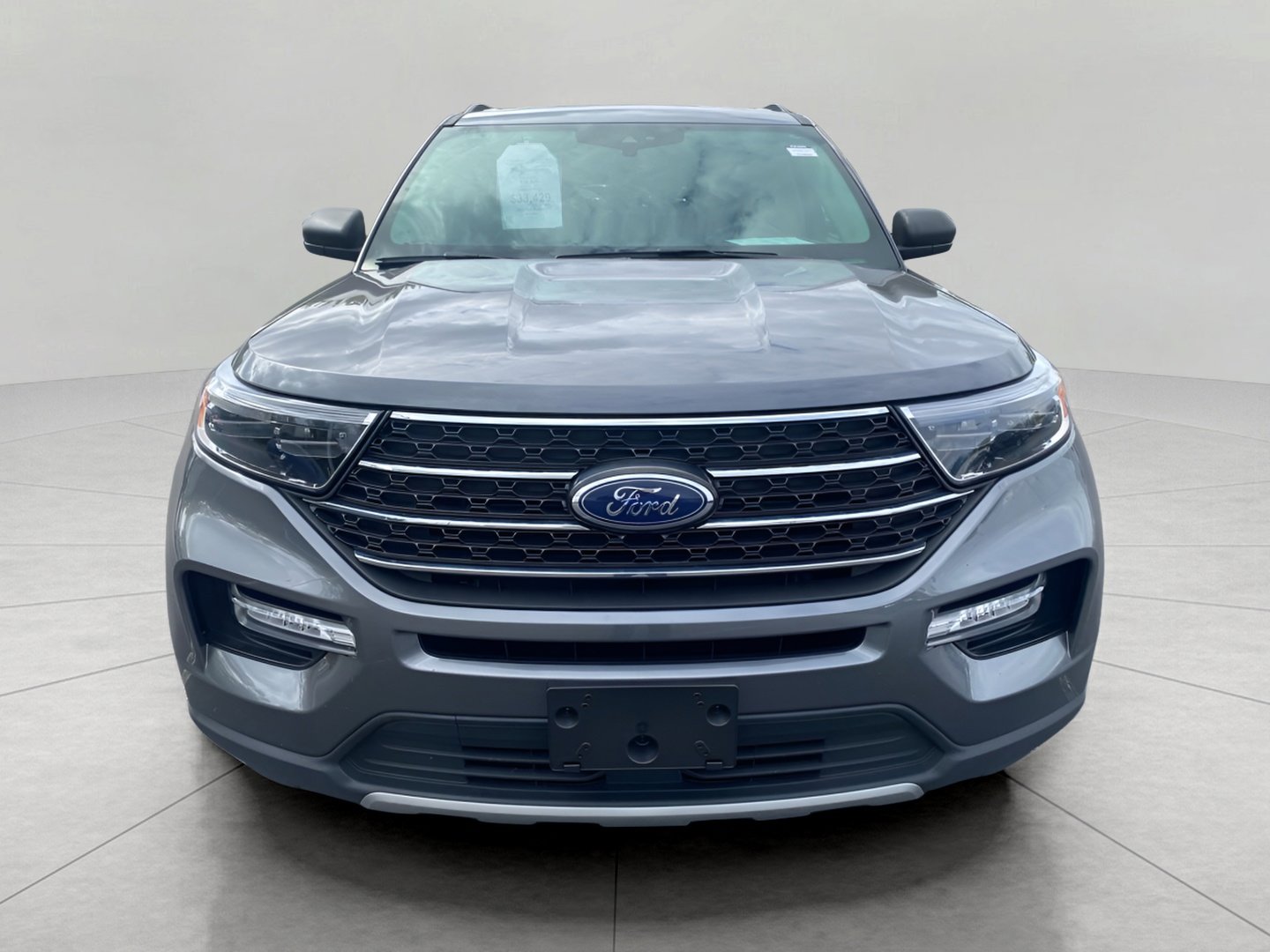 Certified 2023 Ford Explorer XLT w/ Equipment Group 202A AWD/4WD image 11