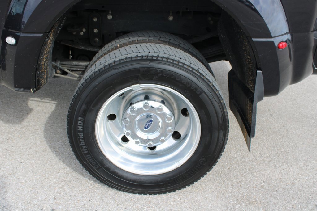 Certified 2022 Ford F450 Platinum w/ FX4 Off-Road Package image 23
