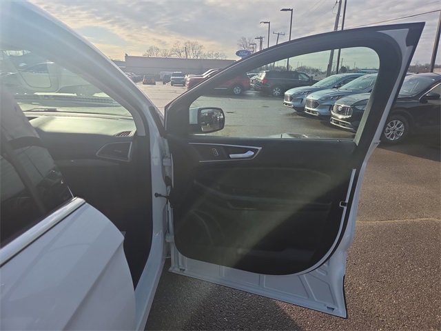 Certified 2024 Ford Edge SEL w/ Convenience Package image 21
