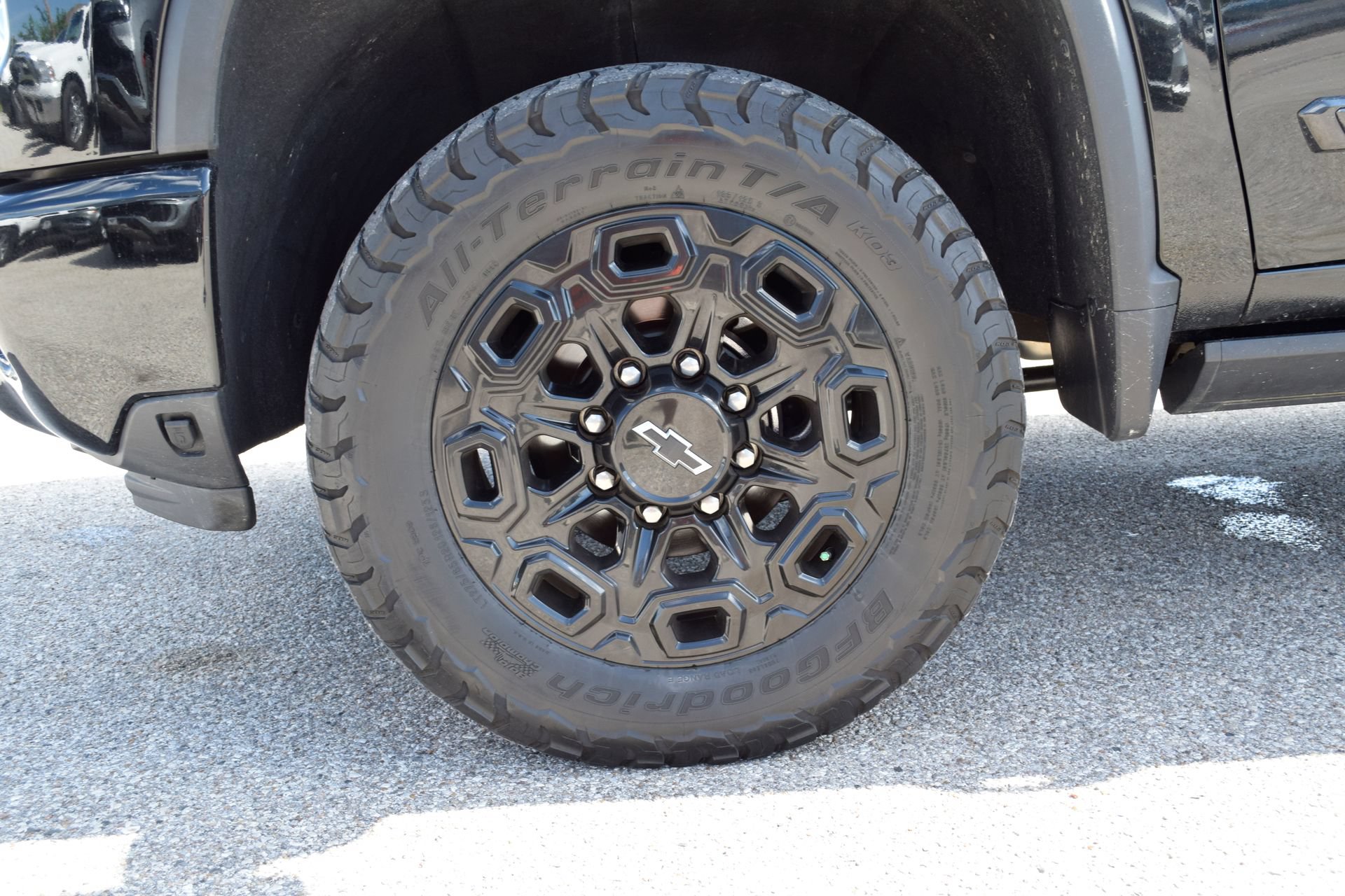 Used 2024 Chevrolet Silverado 2500 High Country w/ Midnight Edition AWD/4WD image 23