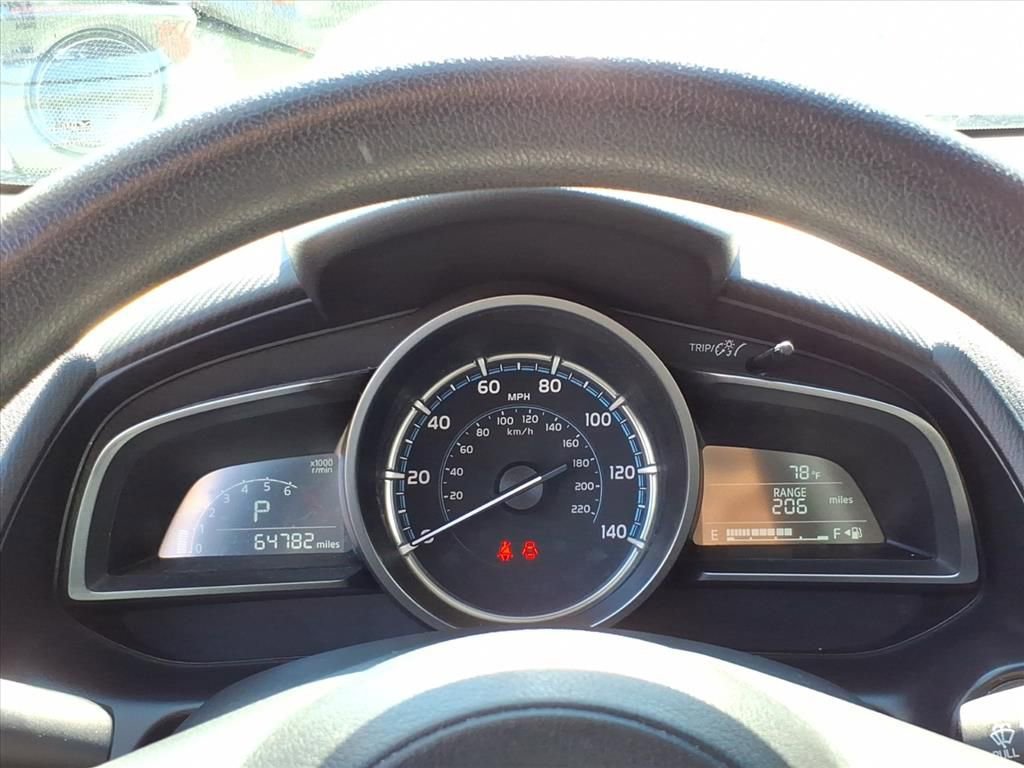 Used 2019 Toyota Yaris LE image 15