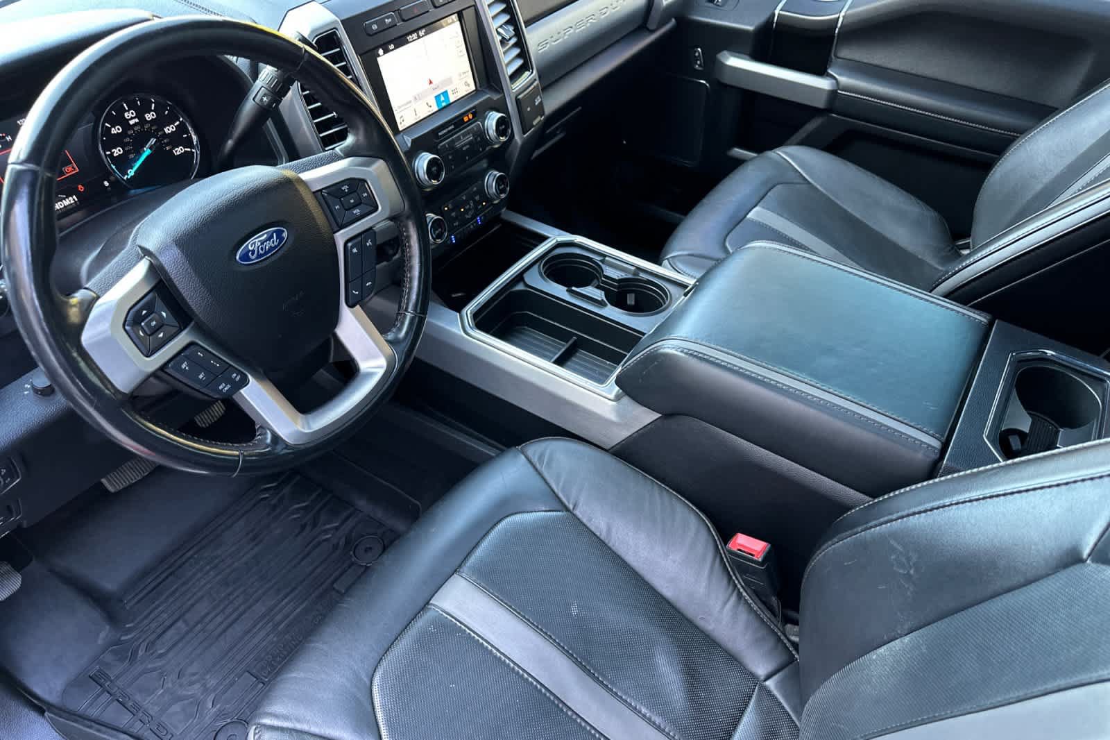 Certified 2019 Ford F350 Platinum w/ Platinum Ultimate Package AWD/4WD image 11