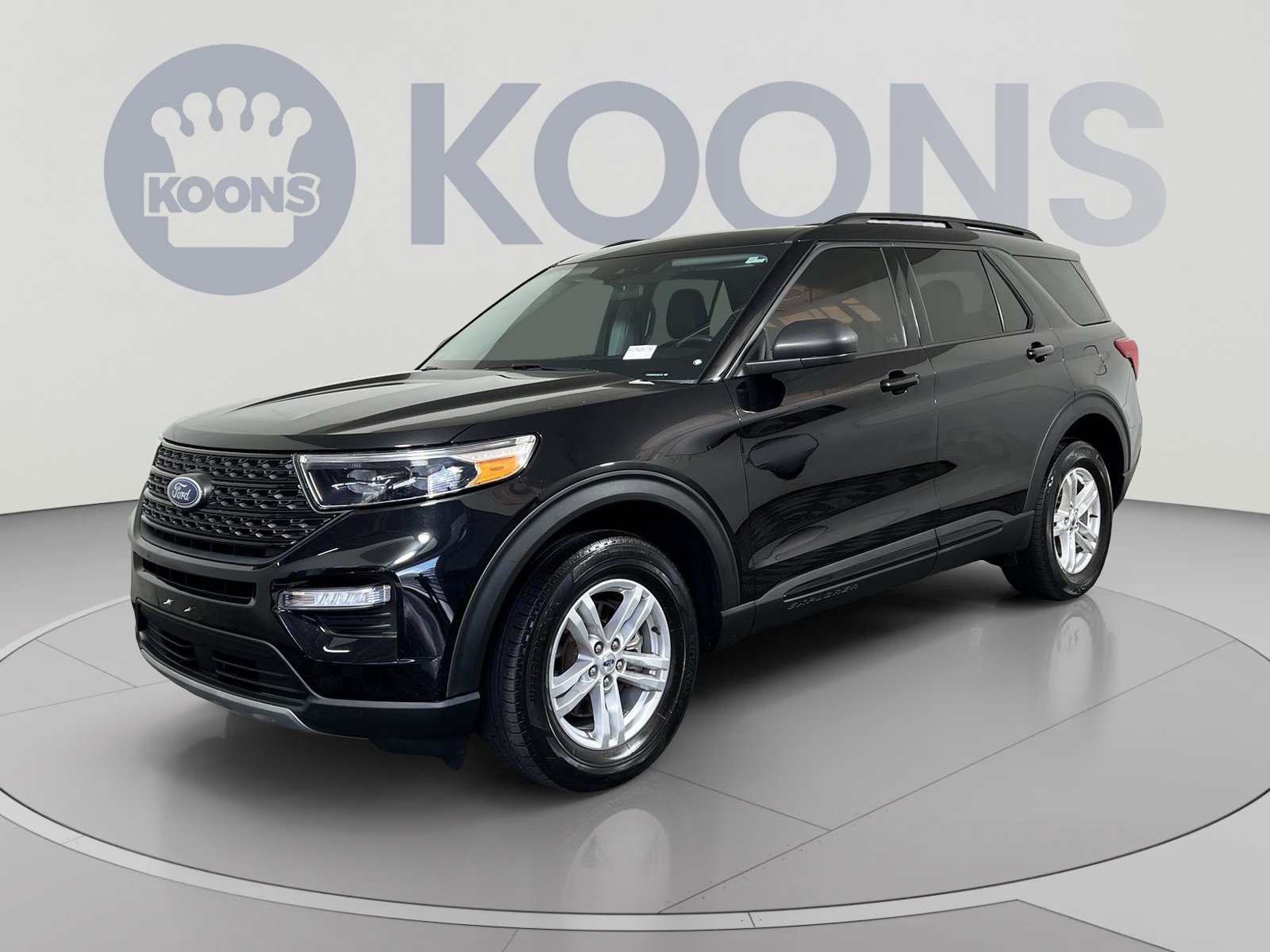 Certified 2022 Ford Explorer XLT w/ Equipment Group 202A