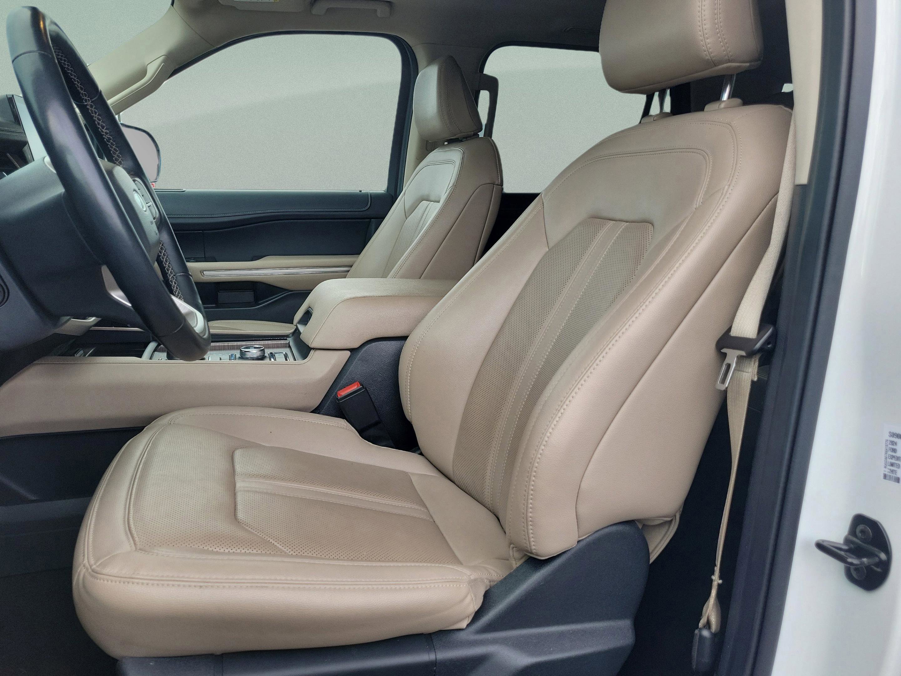 Certified 2024 Ford Expedition Limited image 16