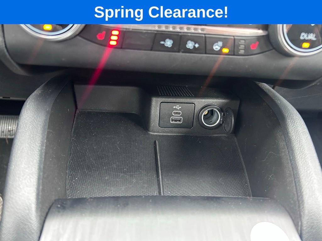 Certified 2025 Ford Escape ST-Line Select AWD/4WD image 19