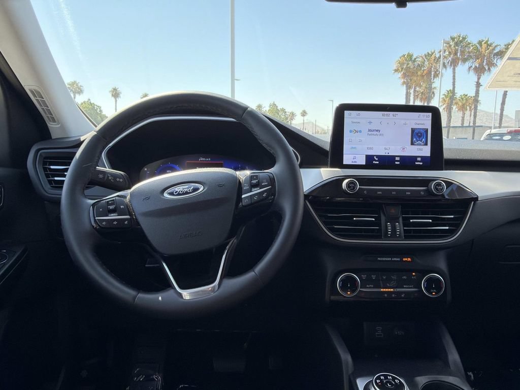Certified 2022 Ford Escape SEL w/ Technology Package FWD image 11