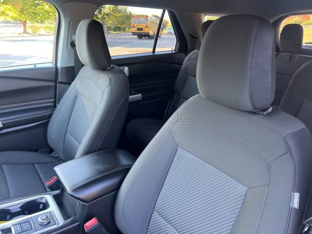 Certified 2022 Ford Explorer XLT w/ Class IV Trailer Tow Package image 17