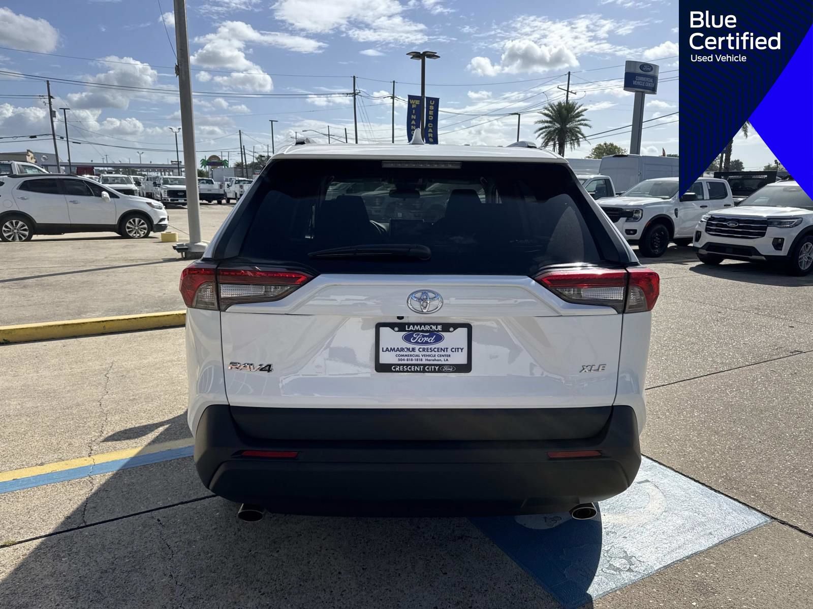 Used 2025 Toyota RAV4 XLE w/ Weather Package FWD image 9