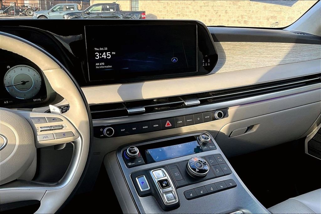 Used 2024 Hyundai Palisade Calligraphy image 6