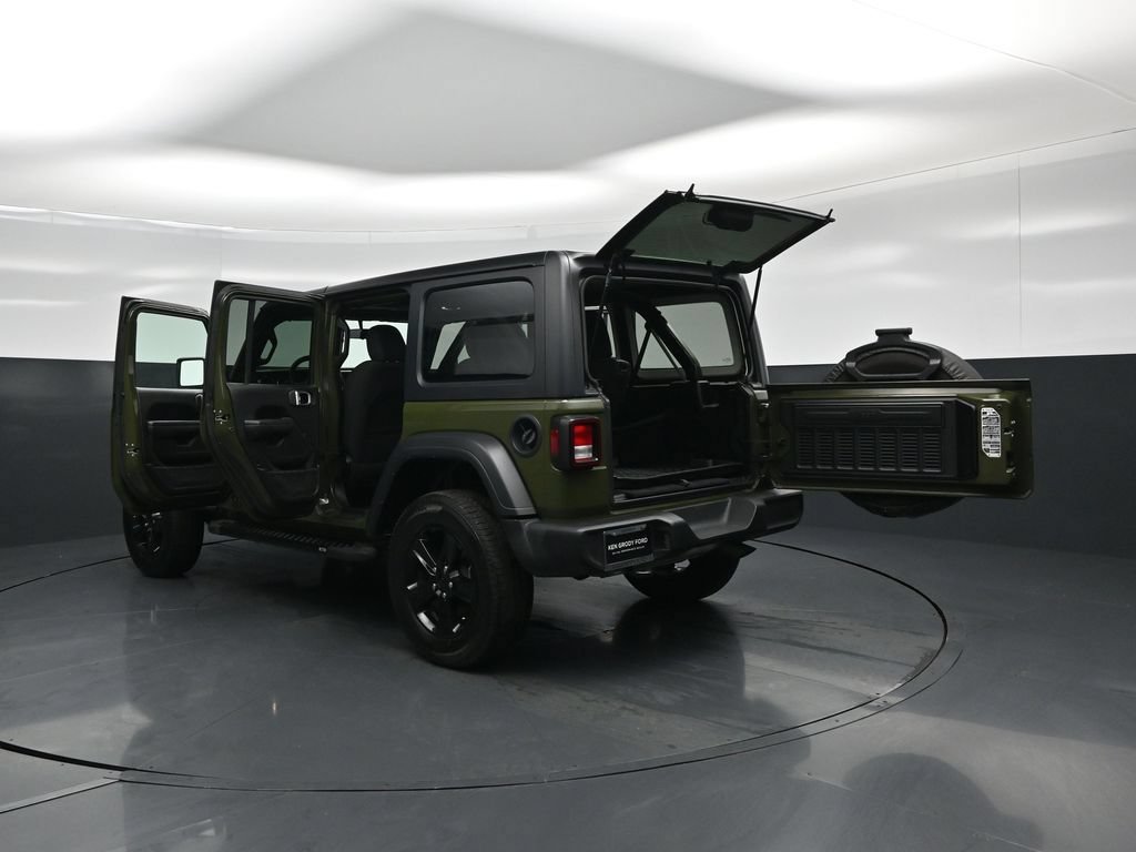 Used 2021 Jeep Wrangler Unlimited Sport AWD/4WD image 32