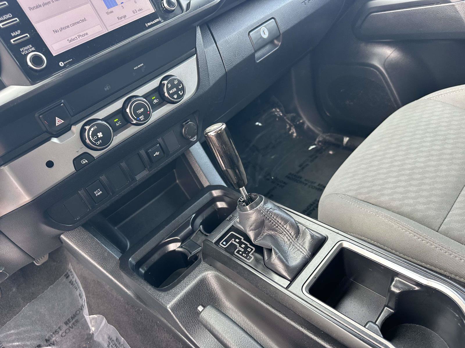 Used 2020 Toyota Tacoma SR w/ SR Convenience Package RWD image 12