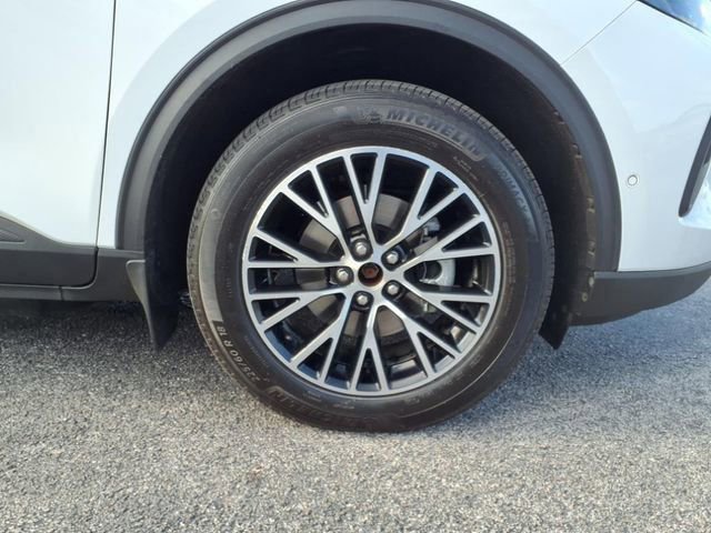 Certified 2023 Ford Escape SE w/ PHEV Premium Package image 36