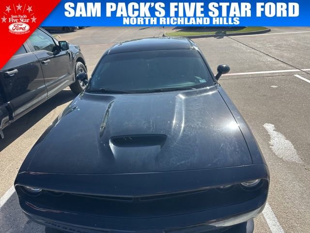 Used 2020 Dodge Challenger R/T w/ Blacktop Package image 2