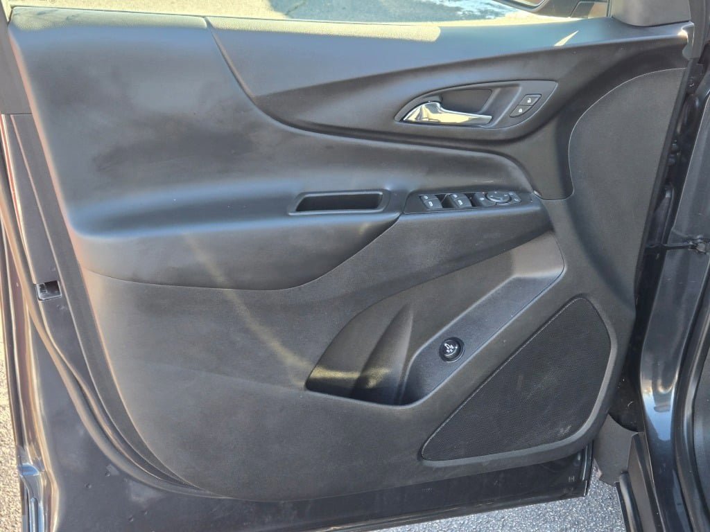 Used 2022 Chevrolet Equinox LT image 17