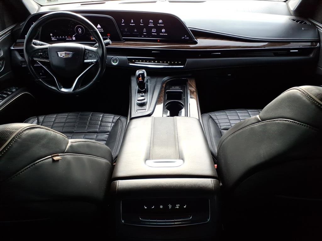 Used 2023 Cadillac Escalade ESV Sport Platinum w/ LPO, ONYX Package image 11