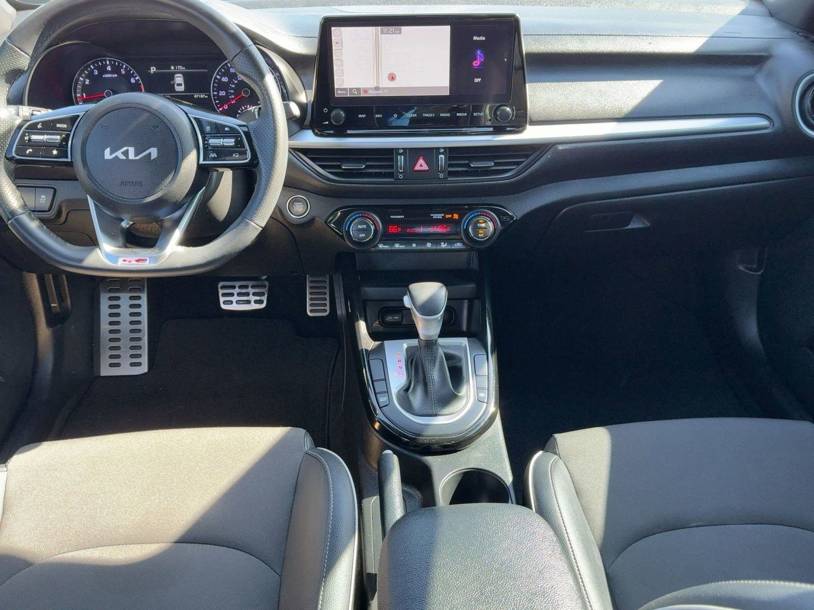 Used 2023 Kia Forte GT-Line image 14