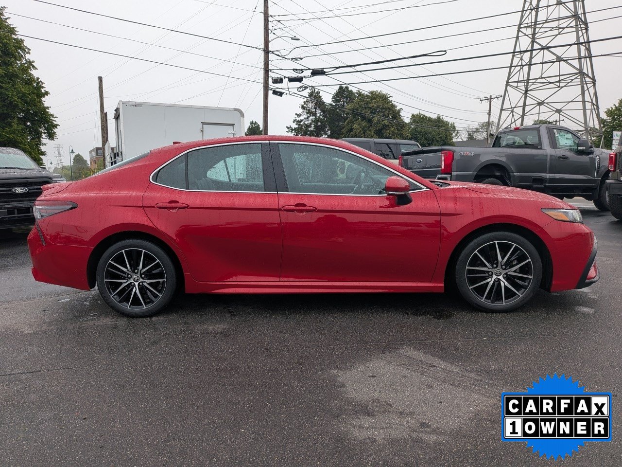 Used 2024 Toyota Camry SE w/ Cold Weather Package AWD/4WD image 3