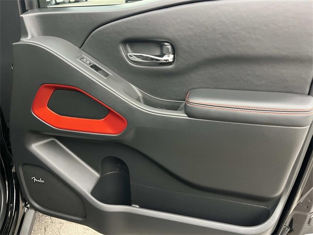 Used 2025 Nissan Frontier Pro-X w/ Pro Convenience Package image 23