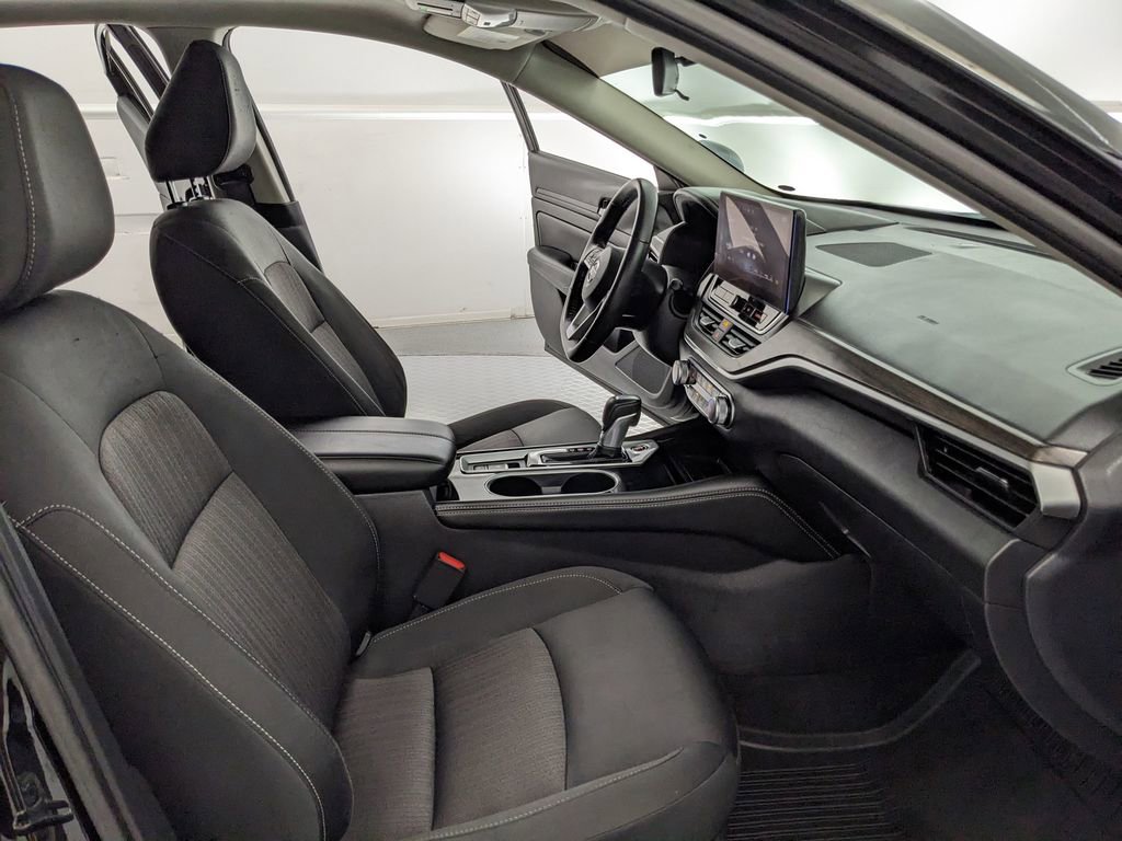Used 2024 Nissan Altima 2.5 SV w/ SV Premium Package AWD/4WD image 20