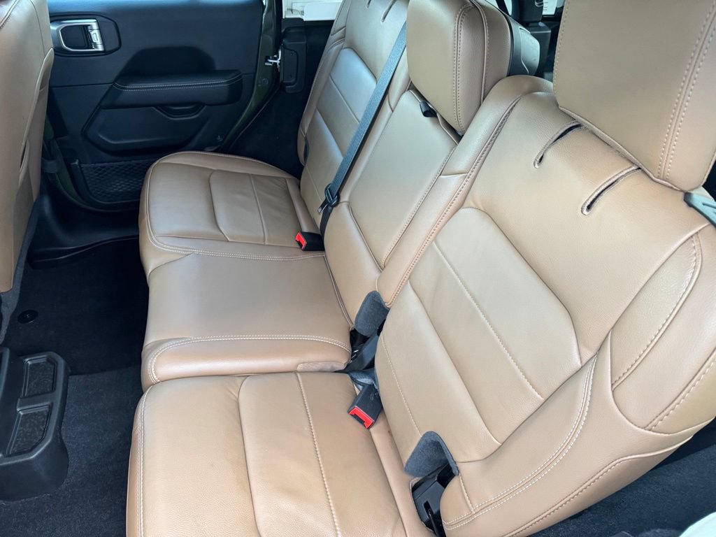 Used 2021 Jeep Wrangler Unlimited Sahara AWD/4WD image 8