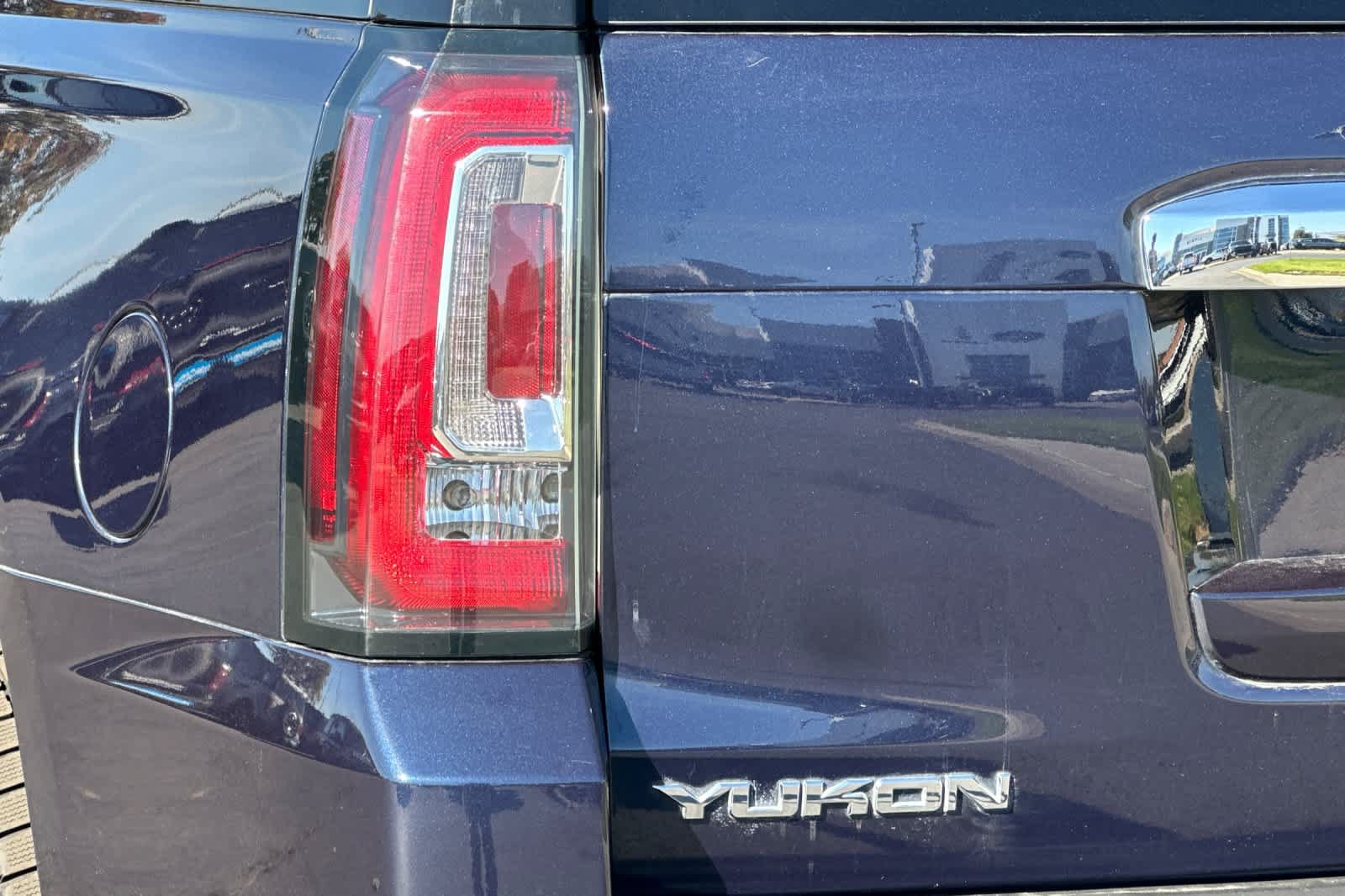 Used 2020 GMC Yukon Denali AWD/4WD image 28