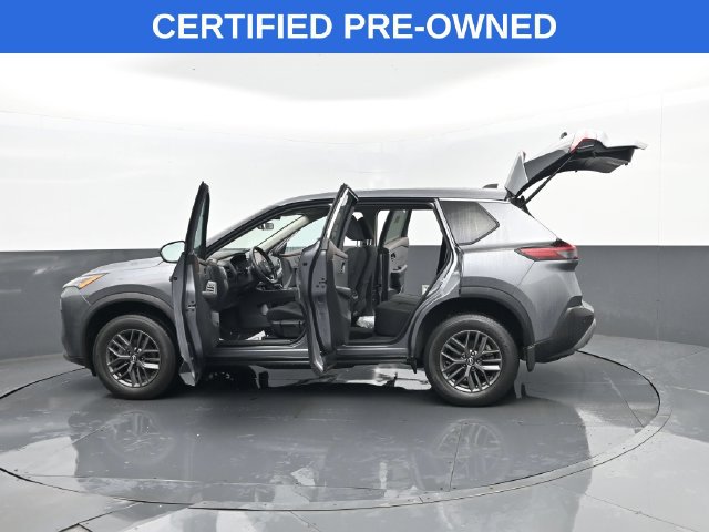 Used 2023 Nissan Rogue S AWD/4WD image 29