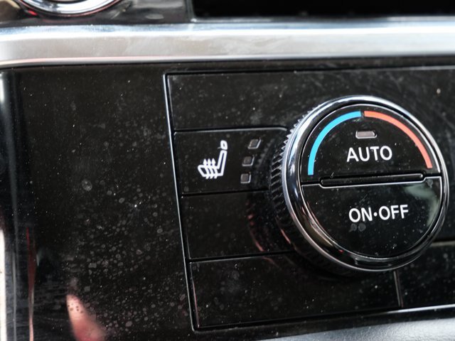Used 2023 Nissan Pathfinder SV w/ Black Appearance Package AWD/4WD image 26
