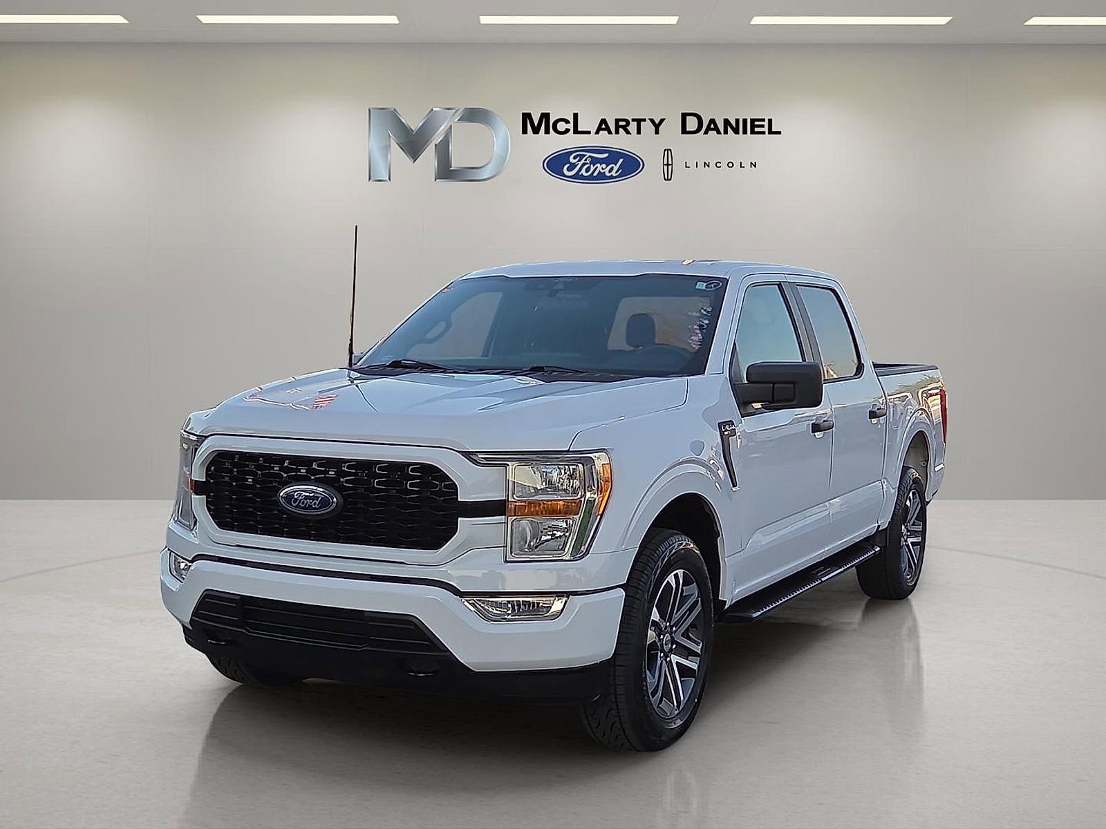 Certified 2021 Ford F150 XL w/ STX Appearance Package image 2