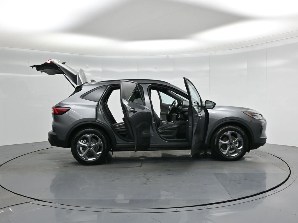 Certified 2025 Ford Escape ST-Line image 34