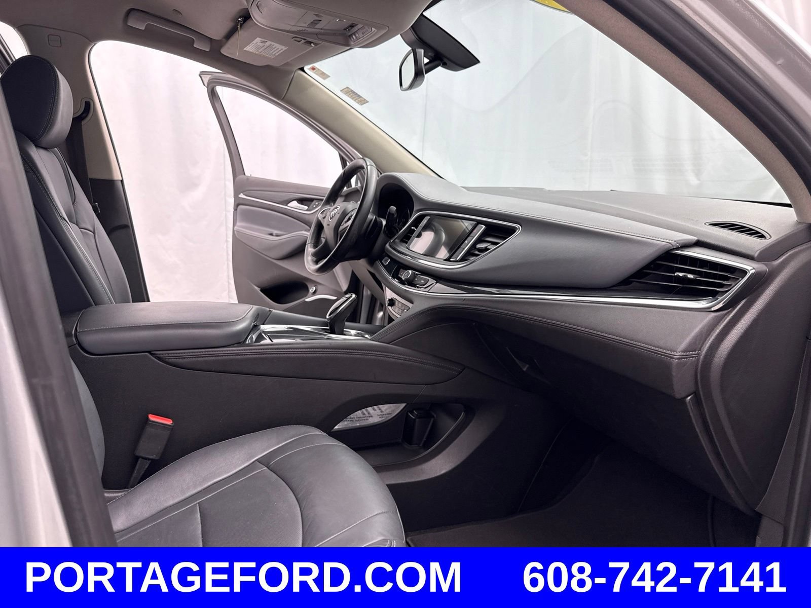 Used 2021 Buick Enclave Essence FWD image 28