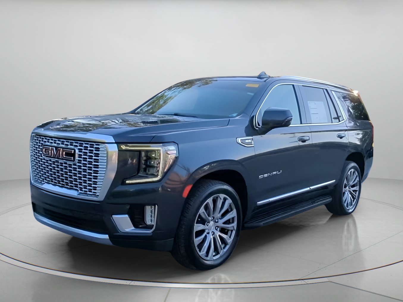 Used 2021 GMC Yukon Denali RWD image 12