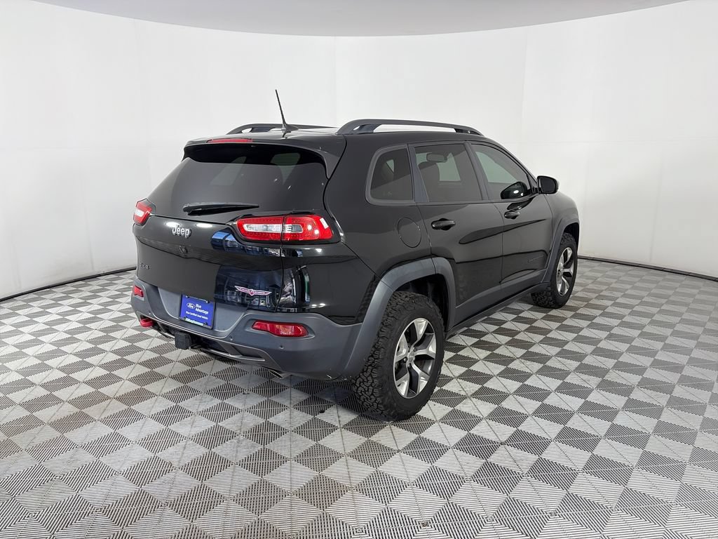 Used 2017 Jeep Cherokee Trailhawk w/ Trailer Tow Group AWD/4WD image 7