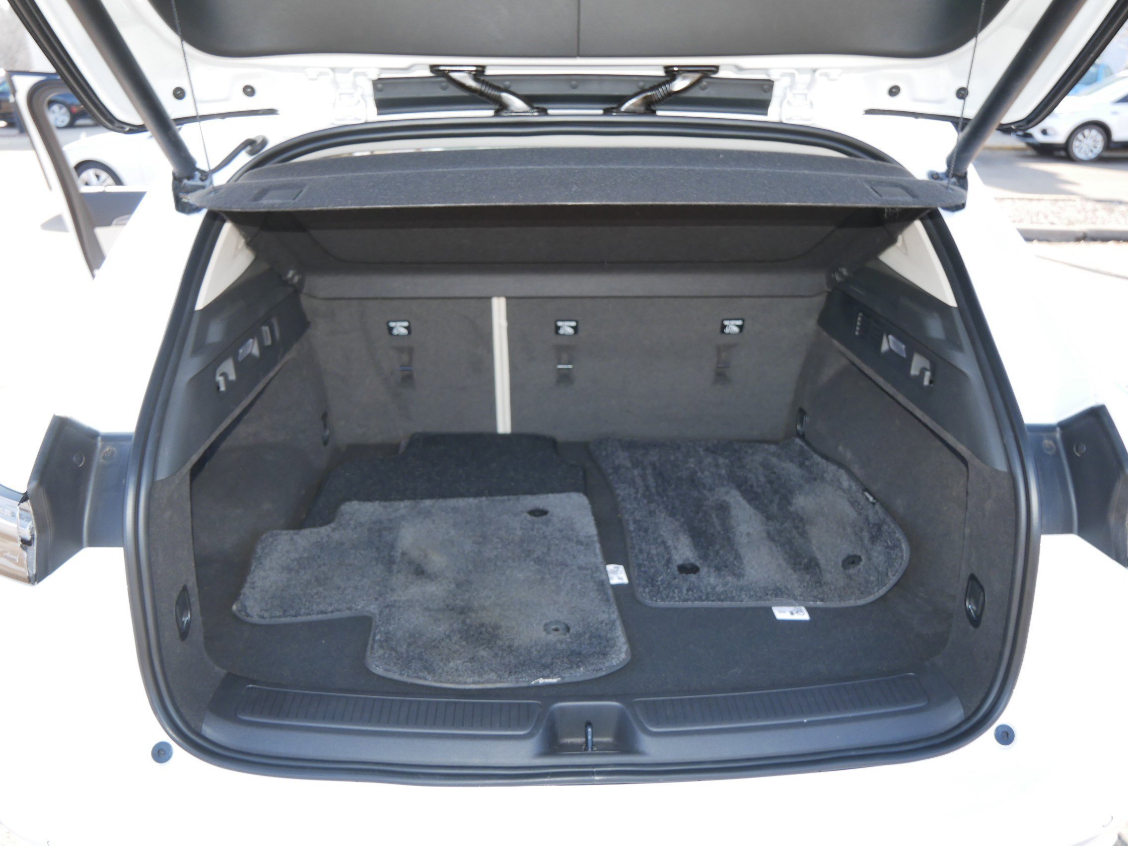 Used 2022 Buick Envision Avenir w/ Technology Package II image 17