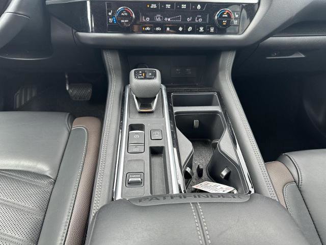 Used 2025 Nissan Pathfinder Platinum w/ Cargo Package FWD image 31