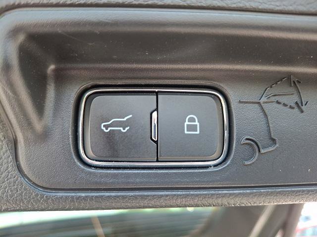 Certified 2025 Ford Explorer ST w/ Sun And Sound Package AWD/4WD image 32