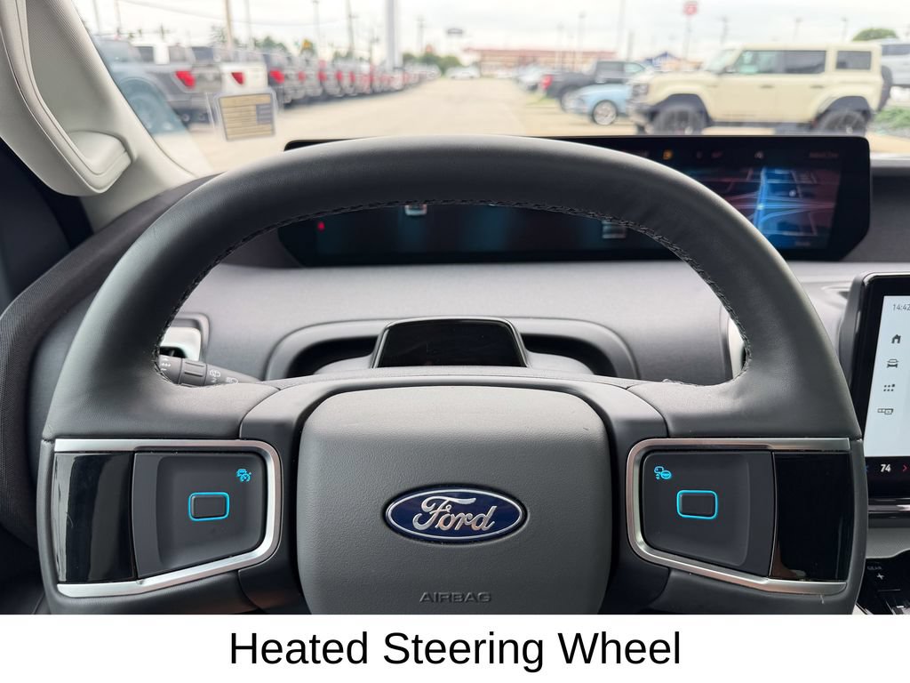 Certified 2025 Ford Expedition Active AWD/4WD image 24
