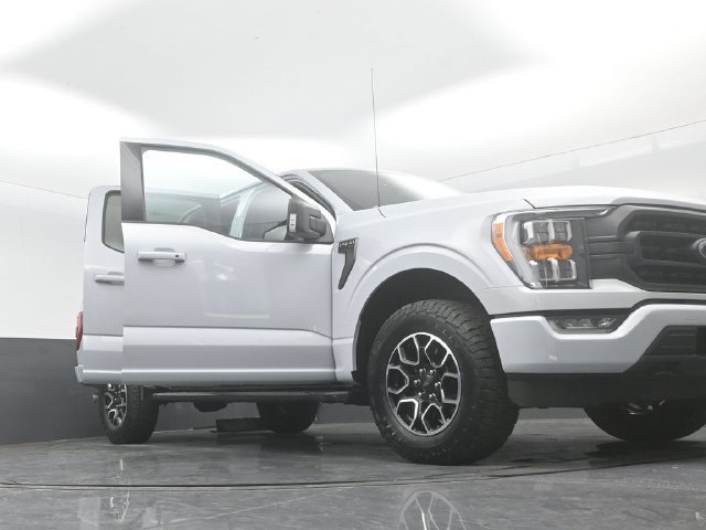 Certified 2022 Ford F150 XLT w/ Equipment Group 302A High AWD/4WD image 31