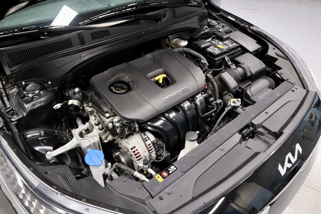 Used 2024 Kia Forte LXS w/ LXS Technology Package FWD image 17