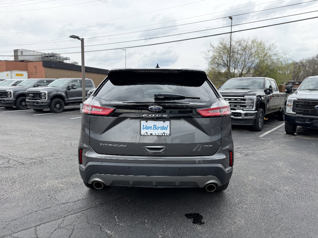 Certified 2022 Ford Edge Titanium AWD/4WD image 5