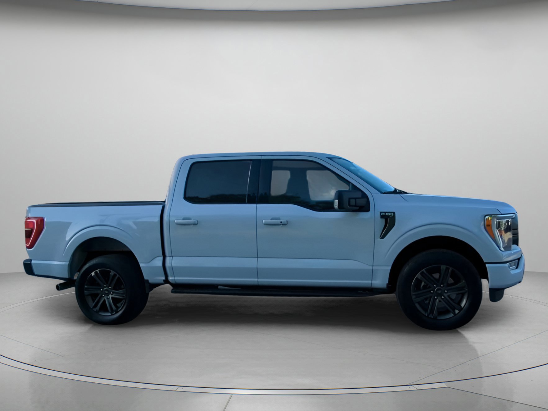 Certified 2022 Ford F150 XLT w/ Equipment Group 302A High image 30