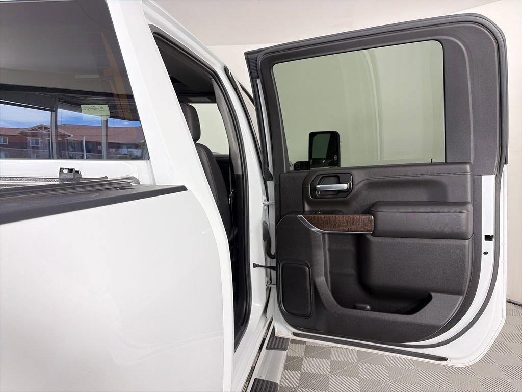 Used 2020 GMC Sierra 3500 Denali w/ Denali Ultimate Package AWD/4WD image 28